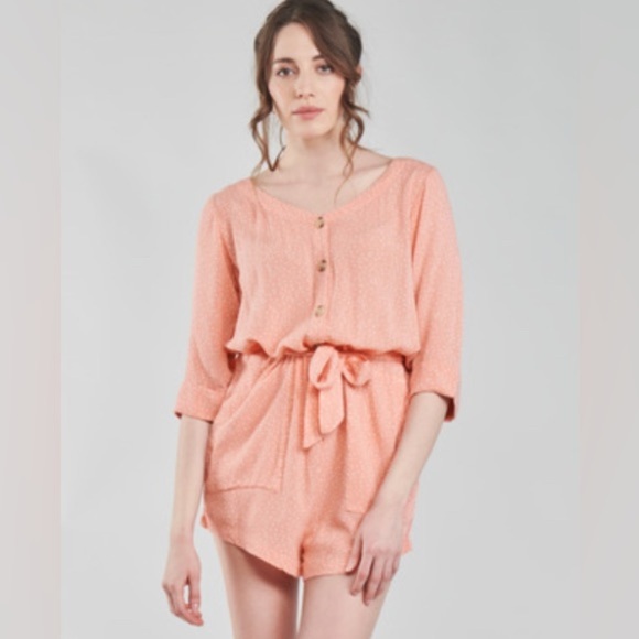 NWT  Rip Curl Tallow Spot Peachy Coral Romper with Tie Waist & Pockets (L) - Picture 2 of 10